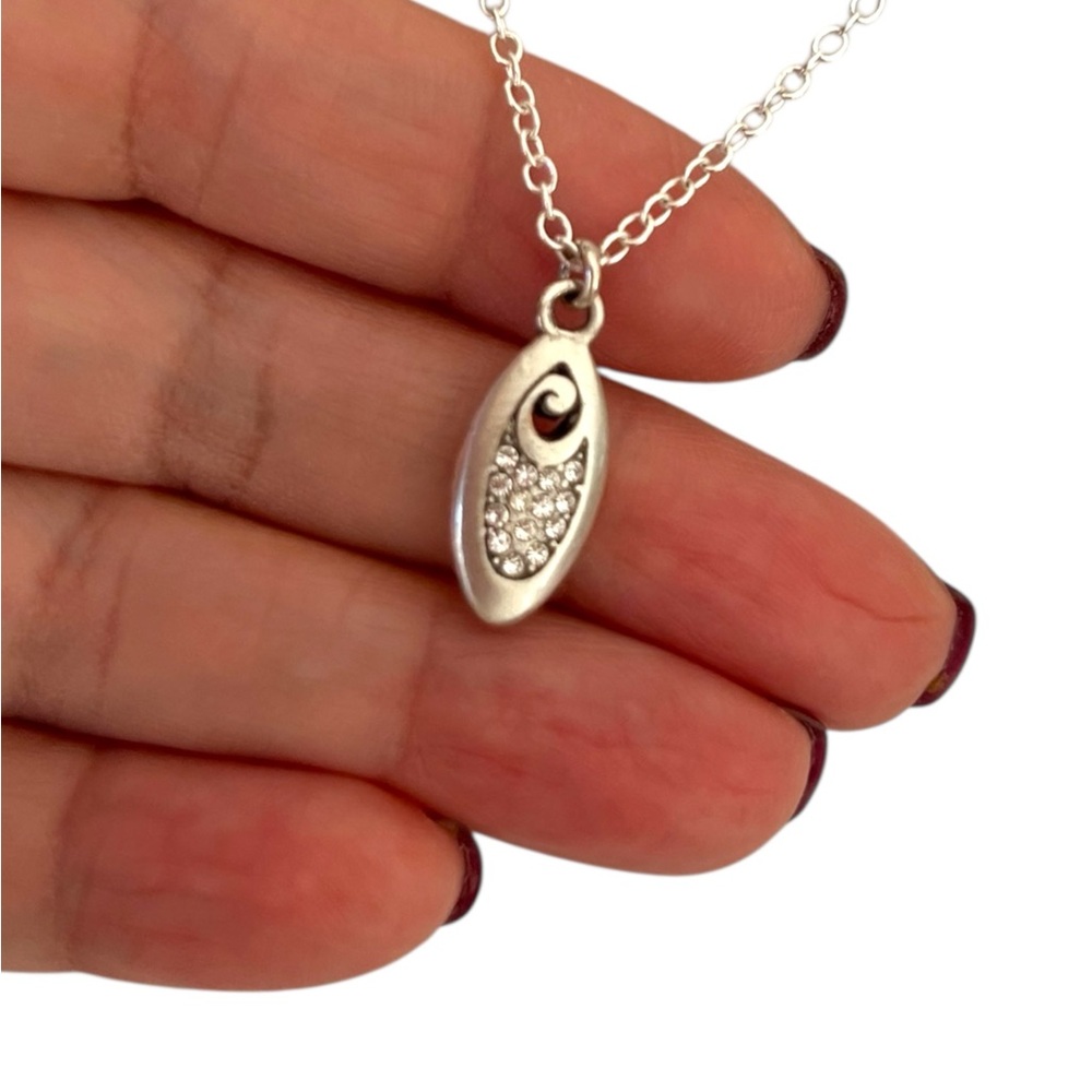 Elegant Silver Brighton Pendant Necklace